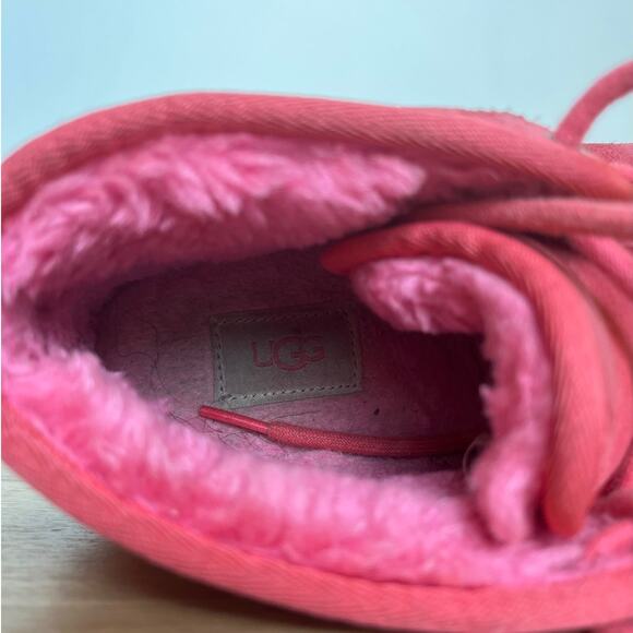 UGG Women's Neumel Chukka Boot Strawberry Sorbet Suede Shearling Size 8 Red - Picture 6 of 8